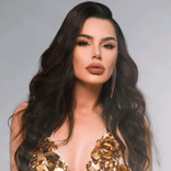 aysubaceogluofficial