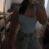 larinhaa.santoss__