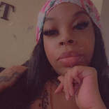 sittingprettylashed