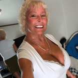 virtual_hotazzchick64